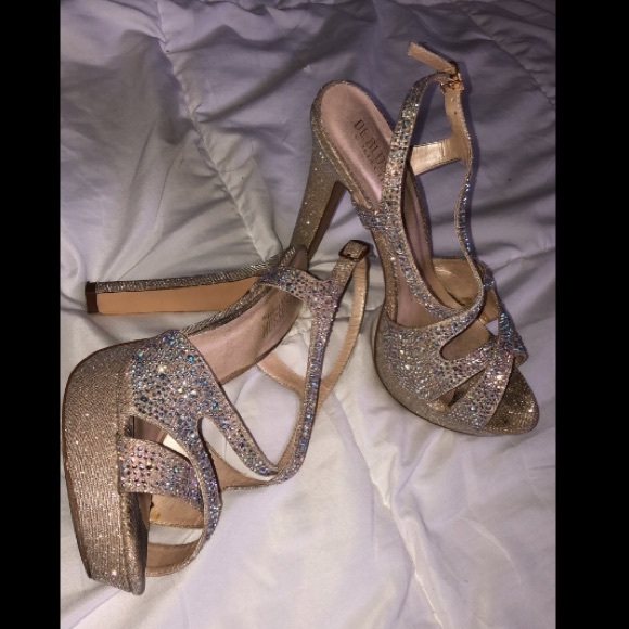 Heels - Picture 2 of 2